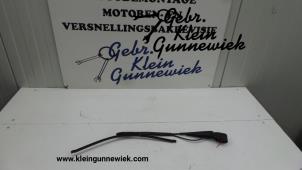 Used Rear wiper arm Volkswagen Crafter Price on request offered by Gebr.Klein Gunnewiek Ho.BV