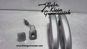 Usados Manija de puerta de 2 puertas izquierda Audi A5 Precio de solicitud ofrecido por Gebr.Klein Gunnewiek Ho.BV
