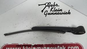 Usados Brazo de limpiaparabrisas detrás Audi Q2 Precio de solicitud ofrecido por Gebr.Klein Gunnewiek Ho.BV