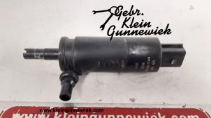 Usagé Pompe buse phare Volkswagen Polo Prix € 20,00 Règlement à la marge proposé par Gebr.Klein Gunnewiek Ho.BV