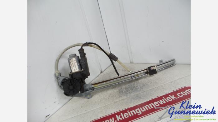 Usados Motor de ventanilla de puerta Renault Laguna Precio € 49,00 Norma de margen ofrecido por Klein Gunnewiek Autodemontage & Motorentechniek