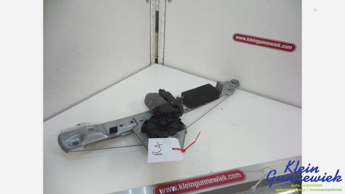 Usados Motor de ventanilla de puerta Renault Megane Precio € 27,00 Norma de margen ofrecido por Klein Gunnewiek Autodemontage & Motorentechniek