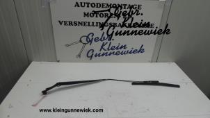 Gebrauchte Scheibenwischerarm vorne Opel Mokka Preis auf Anfrage angeboten von Gebr.Klein Gunnewiek Ho.BV