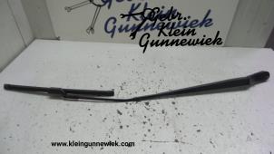 Gebrauchte Scheibenwischerarm vorne Volkswagen Sharan Preis auf Anfrage angeboten von Gebr.Klein Gunnewiek Ho.BV