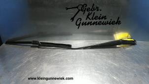 Używane Ramie wycieraczki przedniej Volkswagen Eos Cena na żądanie oferowane przez Gebr.Klein Gunnewiek Ho.BV