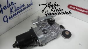 Gebrauchte Scheibenwischermotor vorne Nissan X-Trail Preis auf Anfrage angeboten von Gebr.Klein Gunnewiek Ho.BV