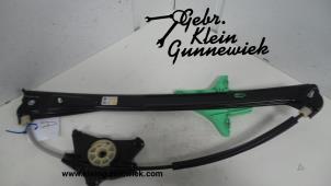 Usagé Lève vitre électrique arrière gauche Volkswagen Tiguan Prix sur demande proposé par Gebr.Klein Gunnewiek Ho.BV
