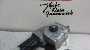 Used Front wiper motor Audi TT Price on request offered by Gebr.Klein Gunnewiek Ho.BV