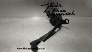 Used Bonnet lock mechanism Renault Laguna Price on request offered by Gebr.Klein Gunnewiek Ho.BV