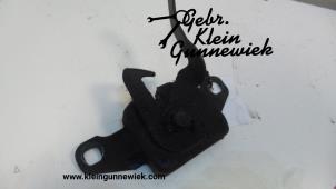 Used Bonnet lock mechanism Renault Twingo Price on request offered by Gebr.Klein Gunnewiek Ho.BV