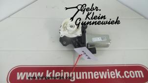 Used Motor for power rear door closer, right Audi A8 Price on request offered by Gebr.Klein Gunnewiek Ho.BV