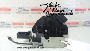 Usagé Mécanique de verrouillage hayon Ford Transit Connect Prix sur demande proposé par Gebr.Klein Gunnewiek Ho.BV