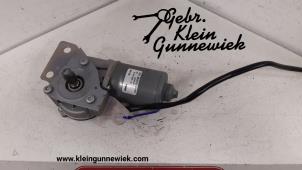 Used Sliding door motor, left Volkswagen Transporter Price on request offered by Gebr.Klein Gunnewiek Ho.BV
