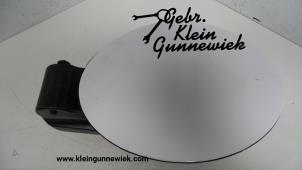 Usados Tapa de depósito Hyundai I40 Precio de solicitud ofrecido por Gebr.Klein Gunnewiek Ho.BV