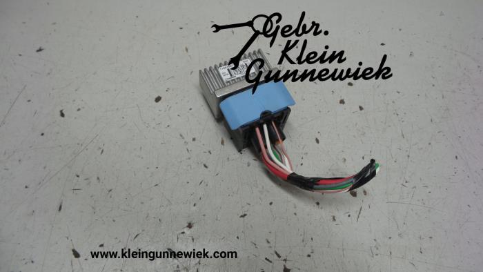 Glow plug relay from a Renault Captur 2015