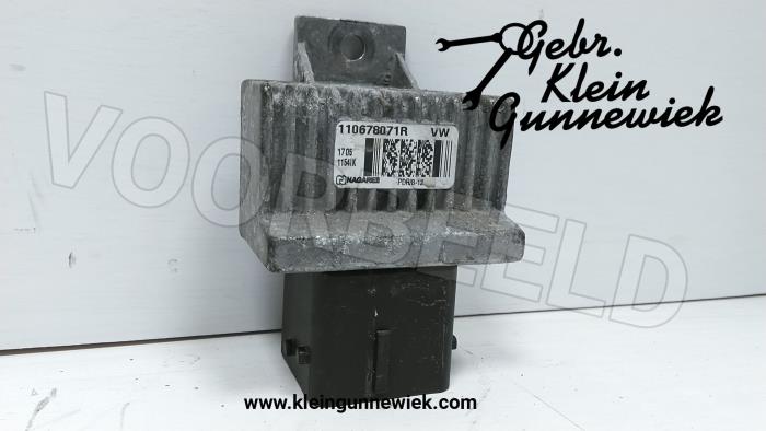 Glow plug relay from a Renault Captur 2017