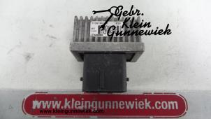 Used Glow plug relay Renault Captur Price € 15,00 Margin scheme offered by Gebr.Klein Gunnewiek Ho.BV