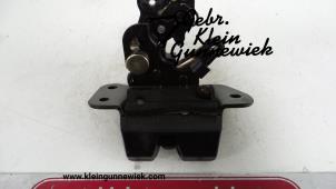 Used Tailgate lock mechanism Kia Picanto Price on request offered by Gebr.Klein Gunnewiek Ho.BV