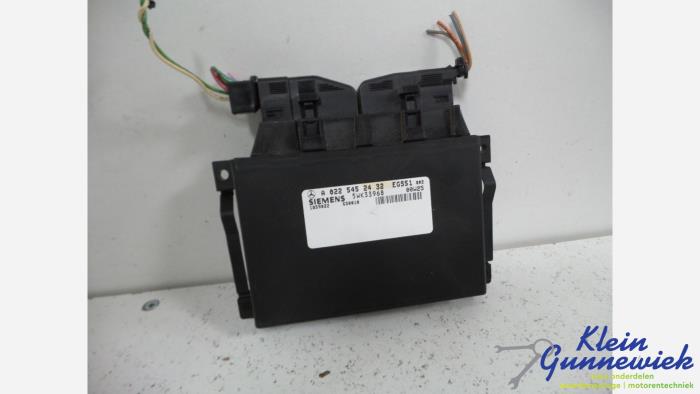 Used Computer, miscellaneous Mercedes ML-Klasse Price € 79,00 Margin scheme offered by Klein Gunnewiek Autodemontage & Motorentechniek