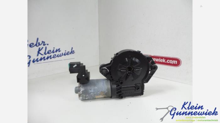 Sunroof motor Mercedes CLA - 0390200101 N.V.T.