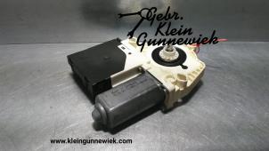 Używane Silnik szyby drzwiowej Volkswagen Golf Cena € 40,00 Procedura marży oferowane przez Gebr.Klein Gunnewiek Ho.BV