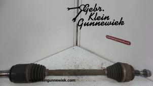 Used Drive shaft, rear left Mercedes ML-Klasse Price € 35,00 Margin scheme offered by Gebr.Klein Gunnewiek Ho.BV