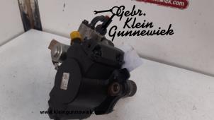 Usados Bomba de gasolina mecánica Mercedes C-Klasse Precio € 175,00 Norma de margen ofrecido por Gebr.Klein Gunnewiek Ho.BV