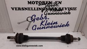 Używane Os napedowa lewy tyl Mercedes E-Klasse Cena € 80,00 Procedura marży oferowane przez Gebr.Klein Gunnewiek Ho.BV