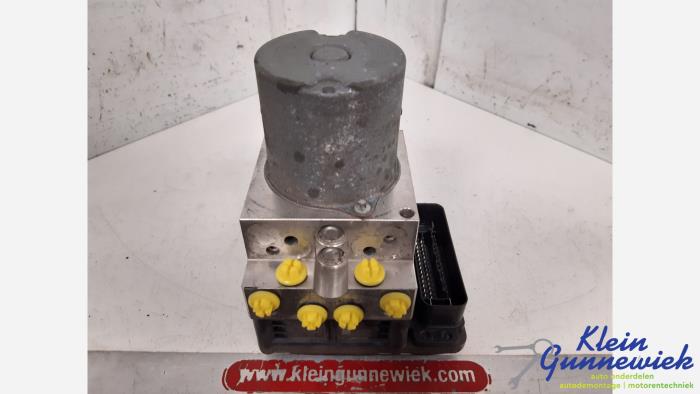 Gebrauchte ABS Pumpe Mercedes E-Klasse Preis € 42,00 Margenregelung angeboten von Klein Gunnewiek Autodemontage & Motorentechniek