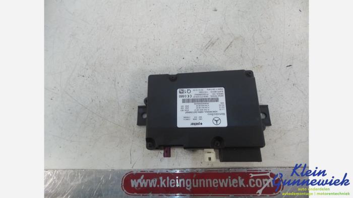 Used Computer, miscellaneous Mercedes E-Klasse Price € 36,00 Margin scheme offered by Klein Gunnewiek Autodemontage & Motorentechniek