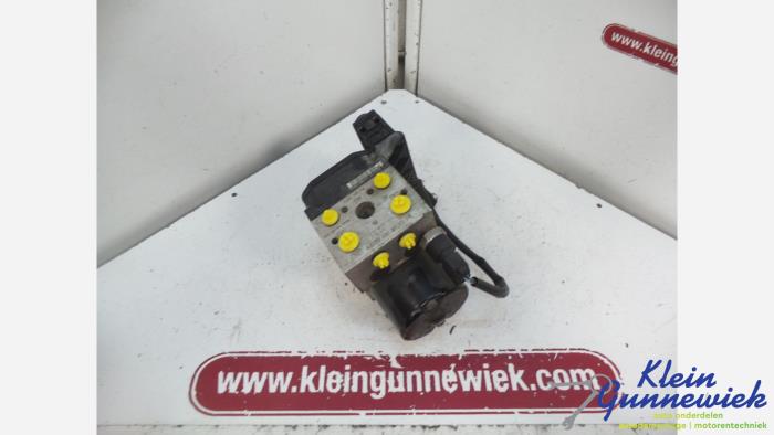 Usagé Bloc ABS Mercedes A-Klasse Prix € 15,00 Règlement à la marge proposé par Klein Gunnewiek Autodemontage & Motorentechniek