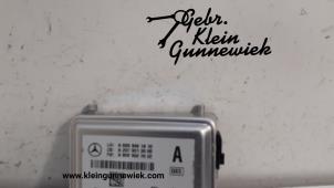 Używane Kamera przednia Mercedes CLA Cena € 195,00 Procedura marży oferowane przez Gebr.Klein Gunnewiek Ho.BV