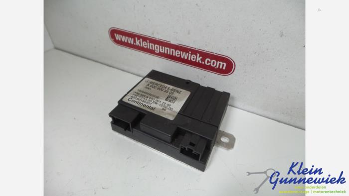 Usagé Module pompe carburant Mercedes C-Klasse Prix € 31,00 Règlement à la marge proposé par Klein Gunnewiek Autodemontage & Motorentechniek