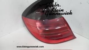 Usagé Feu arrière secondaire gauche Mercedes C-Klasse Prix € 45,00 Règlement à la marge proposé par Gebr.Klein Gunnewiek Ho.BV