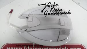 Używane Oswietlenie wewnetrzne przód Mercedes E-Klasse Cena € 60,00 Procedura marży oferowane przez Gebr.Klein Gunnewiek Ho.BV