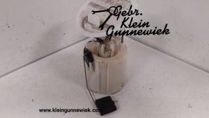 Used Electric fuel pump Mercedes C-Klasse Price € 75,00 Margin scheme offered by Gebr.Klein Gunnewiek Ho.BV