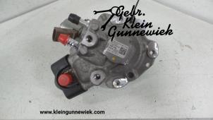 Używane Mechaniczna pompa paliwa Mercedes C-Klasse Cena € 395,00 Procedura marży oferowane przez Gebr.Klein Gunnewiek Ho.BV