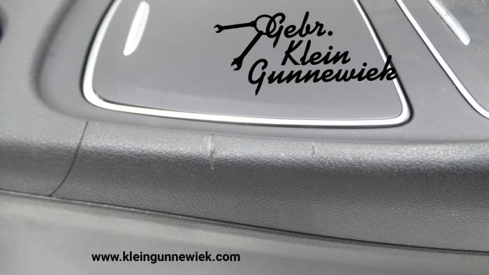 Armrest from a Mercedes GLA-Klasse 2019