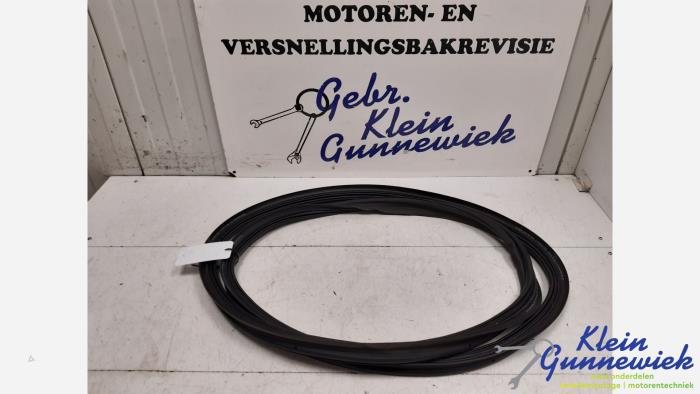 Tailgate seal rubber