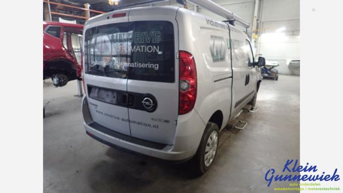 Begagnade Bakdörr, minibuss/van Opel Combo Pris € 102,00 Marginaltabell erbjuds av Klein Gunnewiek Autodemontage & Motorentechniek