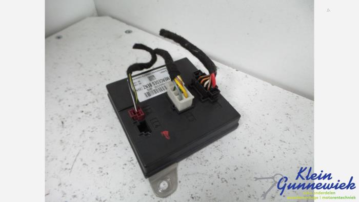 Usagé Ordinateur divers Mercedes E-Klasse Prix € 24,00 Règlement à la marge proposé par Klein Gunnewiek Autodemontage & Motorentechniek