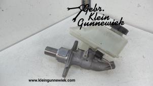Used Master cylinder Mercedes ML-Klasse Price on request offered by Gebr.Klein Gunnewiek Ho.BV
