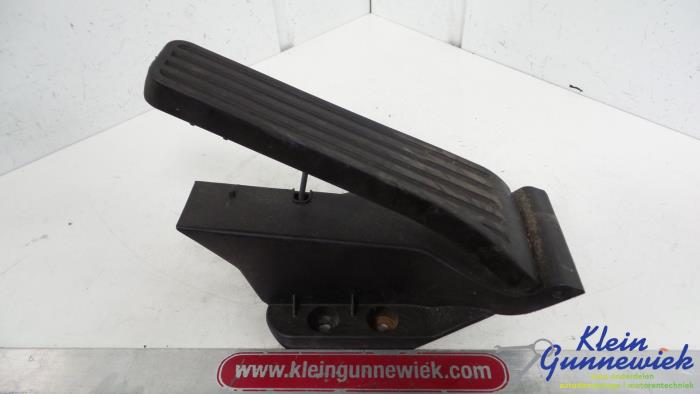 Begagnade Gaspedalsensor Mercedes C-Klasse Pris € 60,00 Marginaltabell erbjuds av Klein Gunnewiek Autodemontage & Motorentechniek