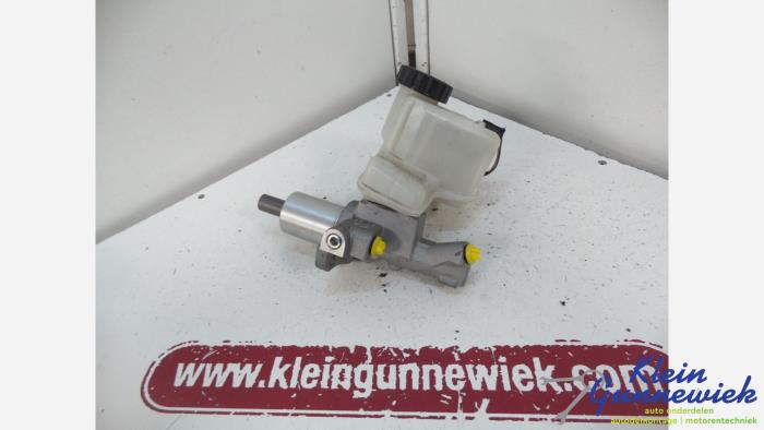 Used Master cylinder Mercedes C-Klasse Price € 26,00 Margin scheme offered by Klein Gunnewiek Autodemontage & Motorentechniek
