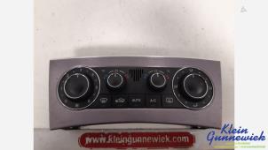 Usagé Panneau de commandes chauffage Mercedes C-Klasse Prix € 35,00 Règlement à la marge proposé par Klein Gunnewiek Autodemontage & Motorentechniek