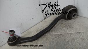 Usagé Bras de suspension bas avant droit Mercedes CLK Prix sur demande proposé par Gebr.Klein Gunnewiek Ho.BV