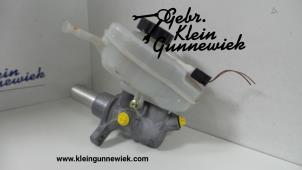 Usagé Cylindre de frein principal Mercedes C-Klasse Prix € 125,00 Règlement à la marge proposé par Gebr.Klein Gunnewiek Ho.BV