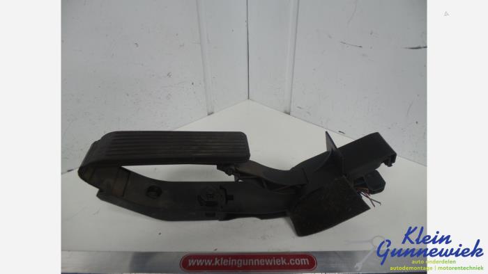 Begagnade Gaspedalsensor Mercedes CLK Pris € 40,00 Marginaltabell erbjuds av Klein Gunnewiek Autodemontage & Motorentechniek