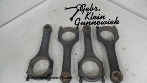 Gebrauchte Pleuelstange Mercedes C-Klasse Preis auf Anfrage angeboten von Gebr.Klein Gunnewiek Ho.BV