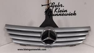 Usados Rejilla Mercedes C-Klasse Precio € 40,00 Norma de margen ofrecido por Gebr.Klein Gunnewiek Ho.BV
